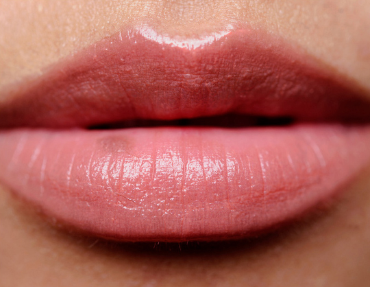 Bobbi Brown Pink Seashell Treatment Lip Shine SPF 15