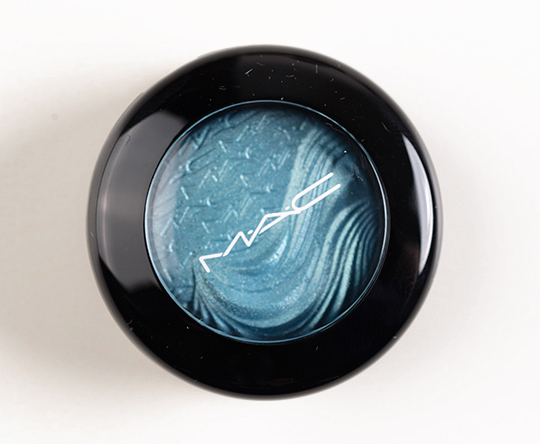 MAC Divine Blue Extra Dimension Eyeshadow Review & Swatches