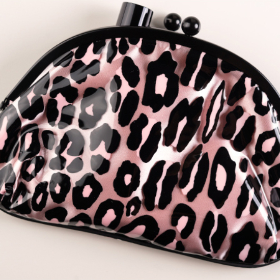 MAC Luxurious Pink
