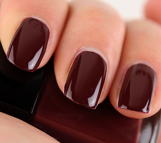 Chanel Accessoire Le Vernis / Nail Colour