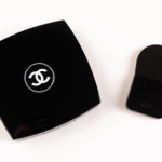 Chanel Poudre Signee de Chanel Illuminating Powder Poudre Signee de Chanel Illuminating Powder