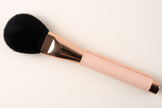 MAC 136 Powder Brush Face Brush