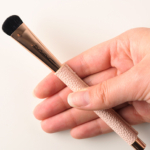 MAC 282 All-Over Eye Shader Brush Eye Brush