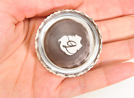 Benefit Holy Smokes Creaseless Cream Shadow