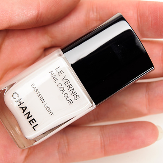 Chanel Eastern Light Le Vernis Nail Colour Review & Swatches