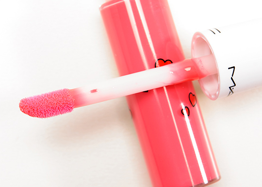 MAC Kiss &amp; Don\'t Tell Lipglass