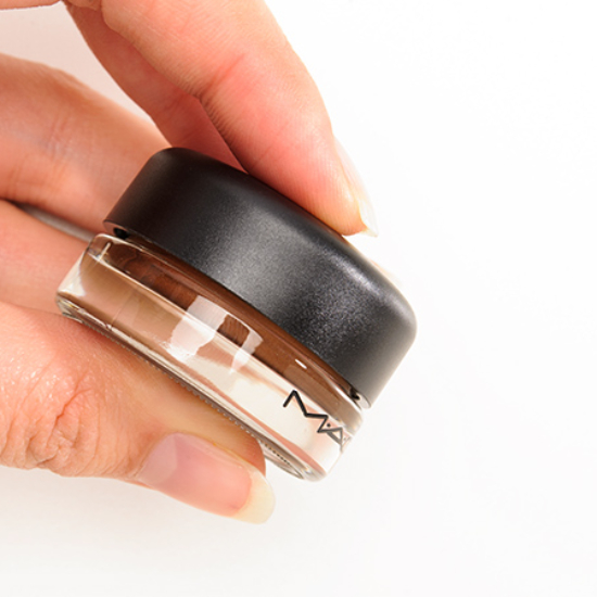 MAC Eclair Pro Longwear Paint Pot Review & Swatches