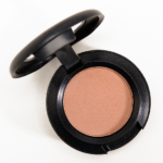 MAC Glimpse of Flesh Eyeshadow