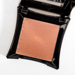 Illamasqua Supernatural Gleam Highlighting Cream