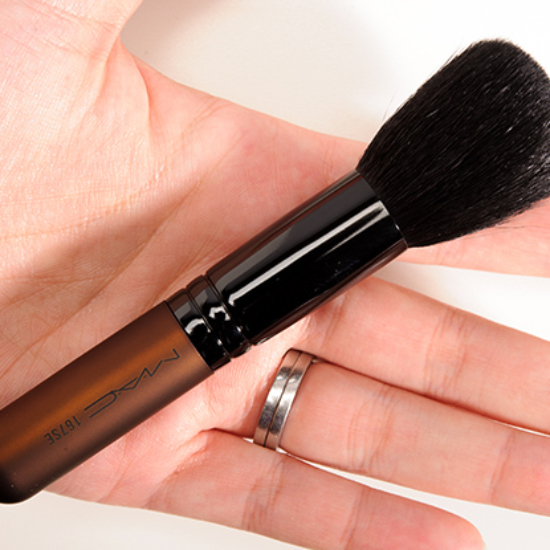 MAC 167SE Face Blender Brush • Brush Review & Swatches