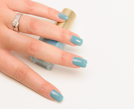 L'Oreal Now You Sea Me Nail Lacquer