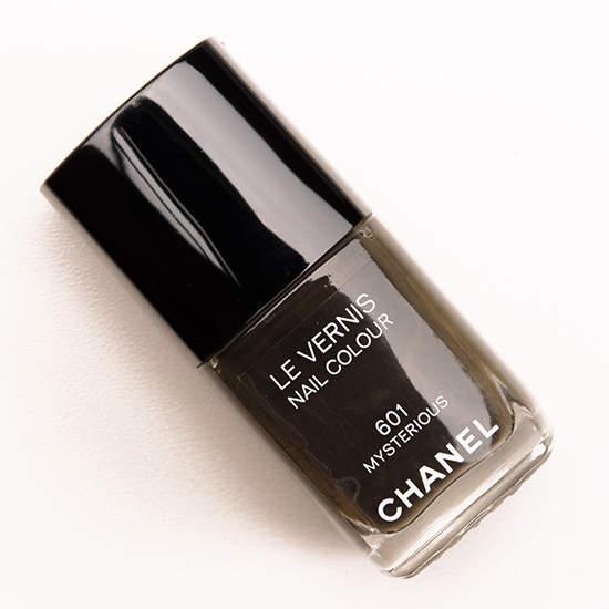 Chanel Mysterious (601) Le Vernis Nail Colour