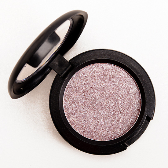 MAC Moth Pressed Pigment