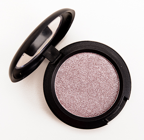 MAC Moth Pressed Pigment
