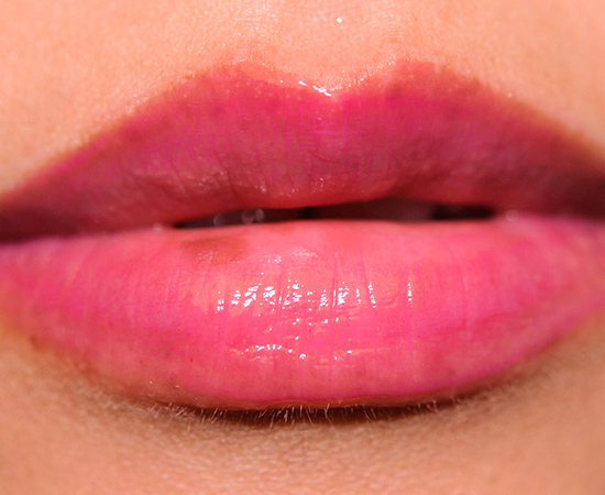 Revlon Fuchsia Finery Super Lustrous Lipgloss