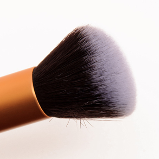 Real Techniques Buffing Brush • Brush Review & Swatches