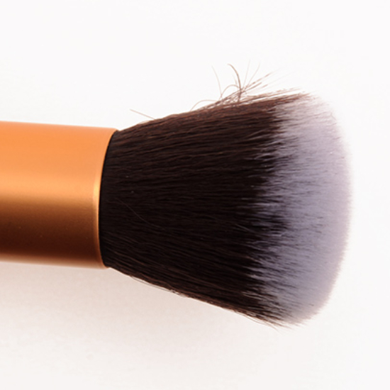 Real Techniques Buffing Brush • Brush Review & Swatches