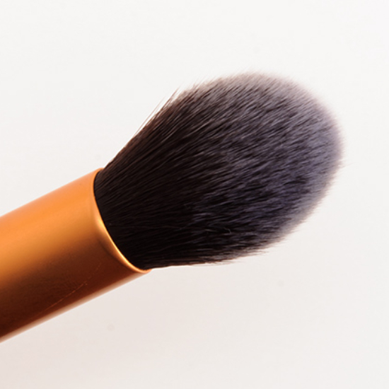 Real Techniques Contour Brush • Brush Review & Swatches