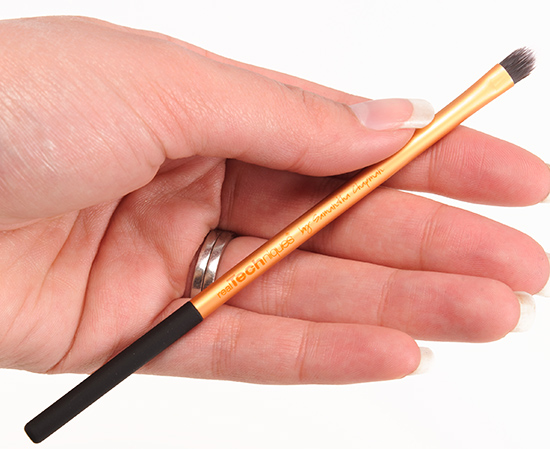 Real Techniques Detailer Brush