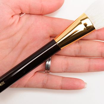 Tom Ford Beauty Cream Foundation Brush (02)