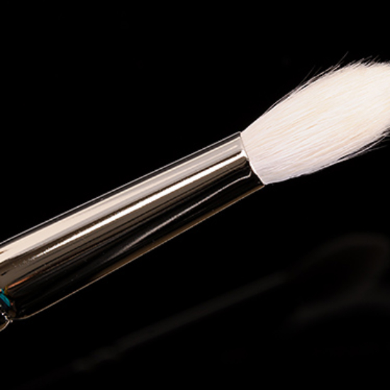 Hakuhodo J142 Eye Shadow Brush Round • Brush Review & Swatches
