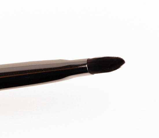 Make Up For Ever #228 Medium Precision Shader Brush