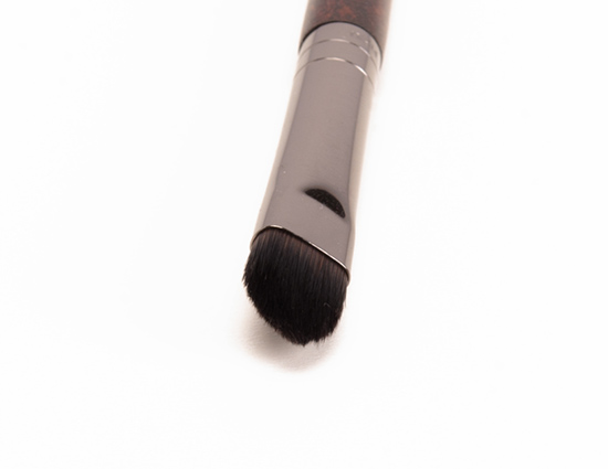 Make Up For Ever #228 Medium Precision Shader Brush