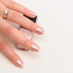 Chanel Rose Moire Le Vernis Nail Colour