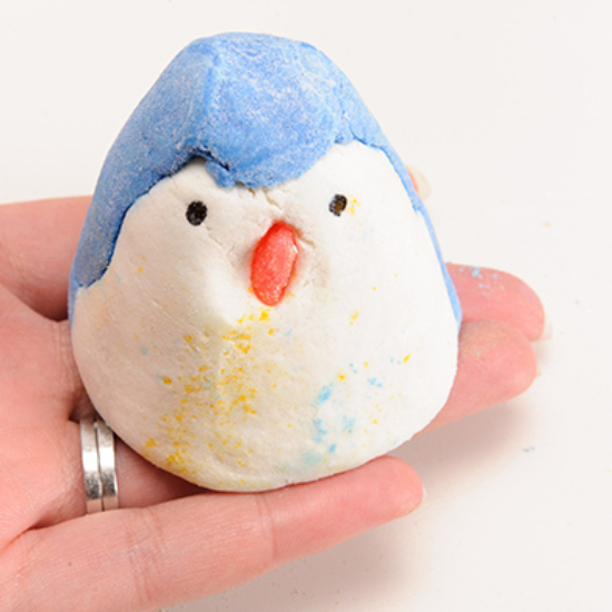 LUSH The Christmas Penguin • Body Review & Swatches