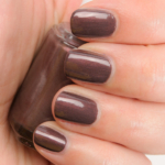 Essie Sable Collar Nail Lacquer