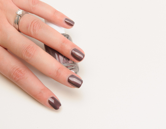 Essie Sable Collar Nail Lacquer