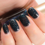 L\'Oreal Hidden Gems Gold Dust Colour Riche Nail Colour