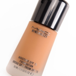 MAC NC50 Mineralize Moisture SPF 15