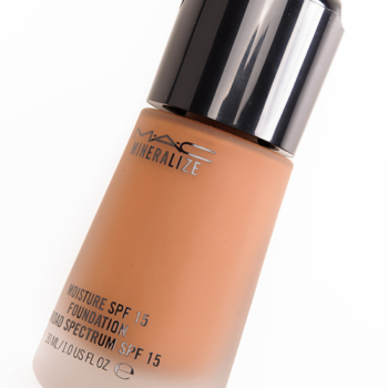 MAC NW45 Mineralize Moisture SPF 15