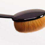MAC Oval 6 Brush 