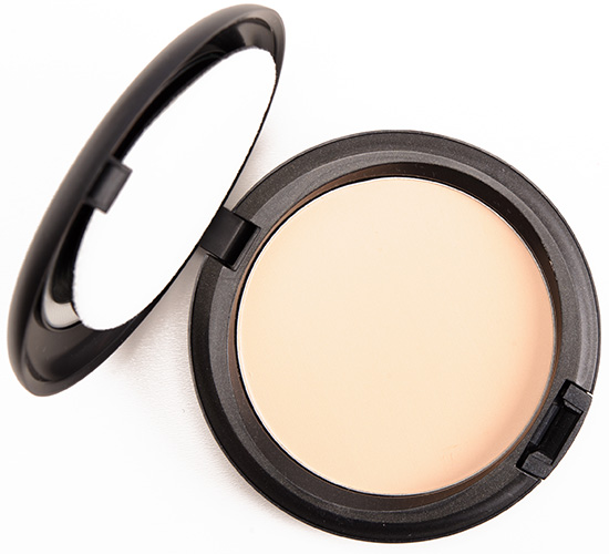 MAC Light Plus Studio Careblend