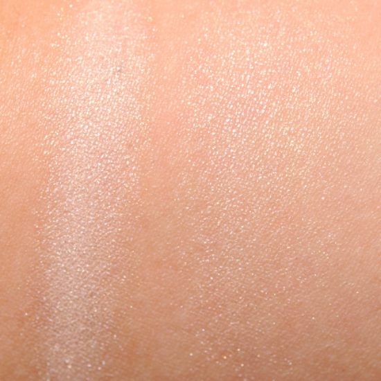 Marc Jacobs Beauty Close-Up #1 Lightshow Luminizing Powder