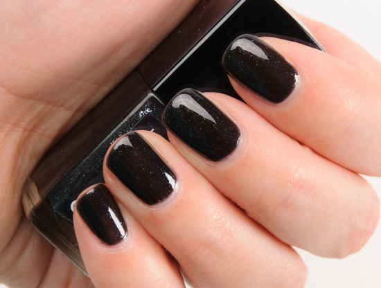 Chanel Cosmic Le Vernis Nail Colour