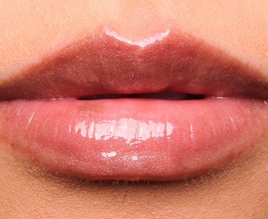 MAC Steel Kiss Lipglass