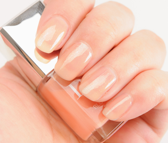 Dior Blossom (132) Vernis Nail Enamel
