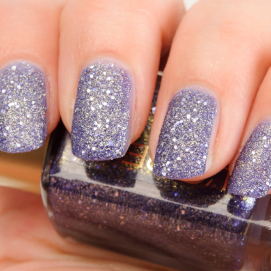 L'Oreal Too Dimensional? (136) Gold Dust Colour Riche Nail Colour