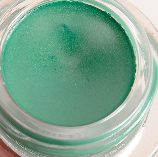 MAC Sassy Moss Fluidline