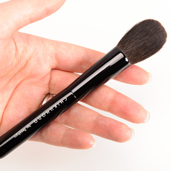 Chikuhodo Z4 Cheek/Highlight Brush • Brush Review & Swatches