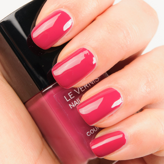 Chanel Coup de Coeur Le Vernis Nail Colour