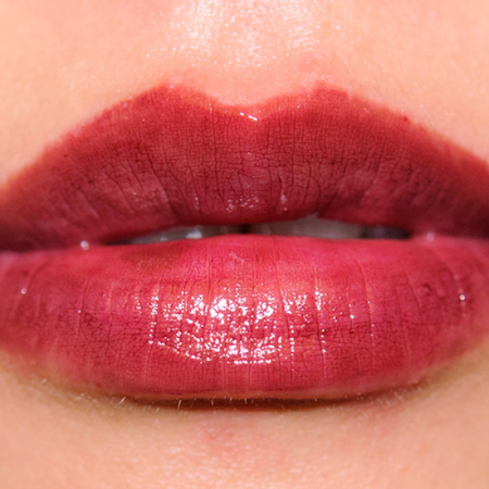 MAC Sultana Patentpolish Lip Pencil