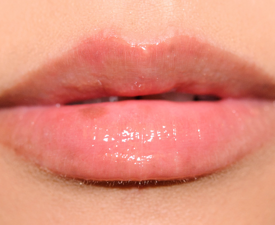 Chanel Hello (184) Glossimer