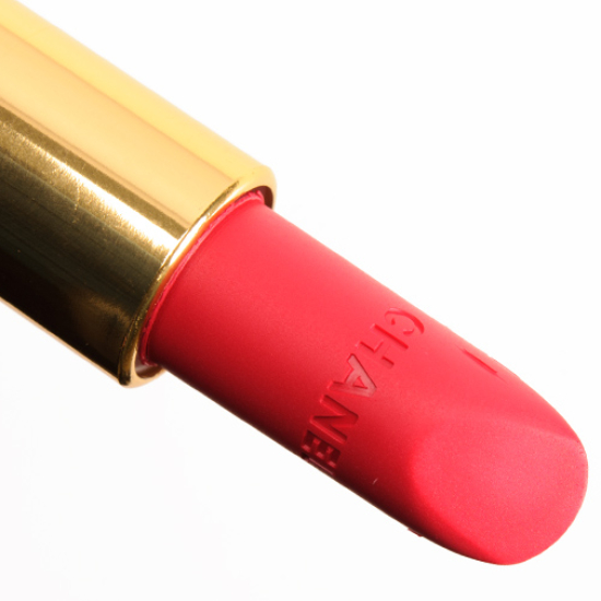 Chanel La Malicieuse (46) Rouge Allure Velvet