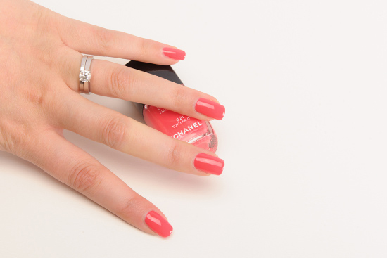 Chanel Tutti Frutti Le Vernis Nail Colour