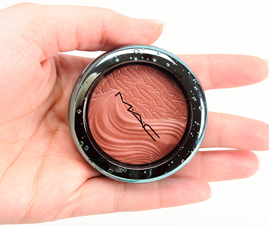 MAC Seduced at Sea Extra Dimension Blush