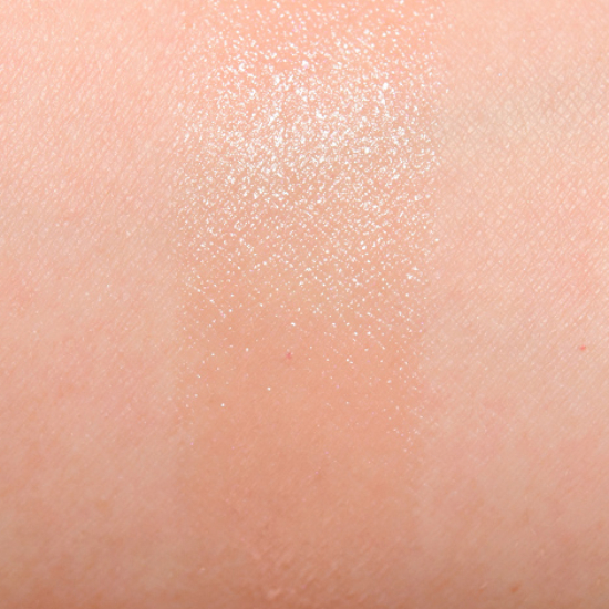 MAC Innocent Patentpolish Lip Pencil